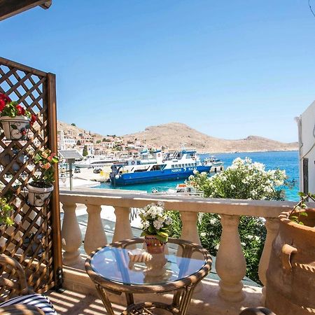 Annas Houses Chalki Town Exterior foto